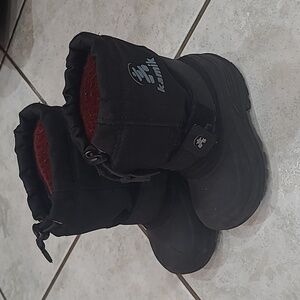 Kamik toddler size 9 winter boots